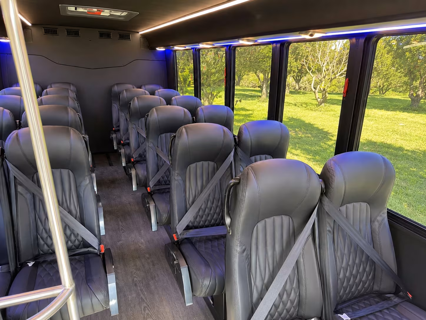 minibus rentals for san marcos science and nature field trips