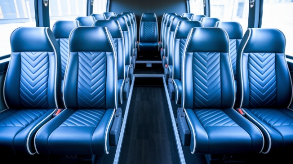 san marcos 30 passenger minibus rental